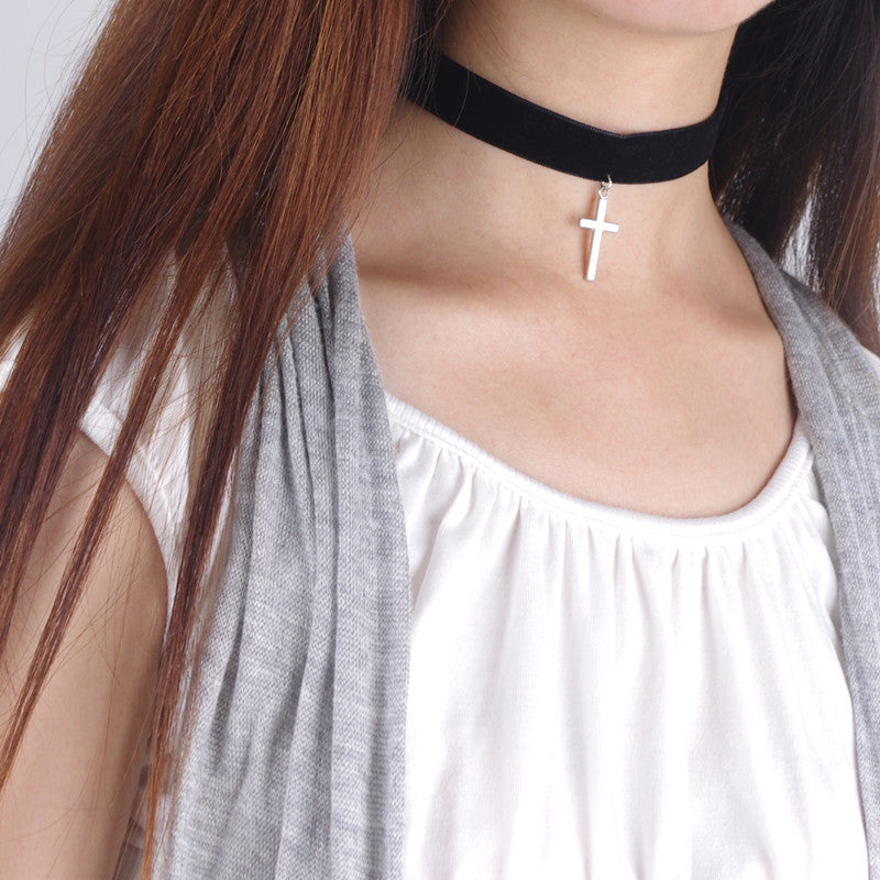 Black Lint Flannelette Style Pendant Necklace
