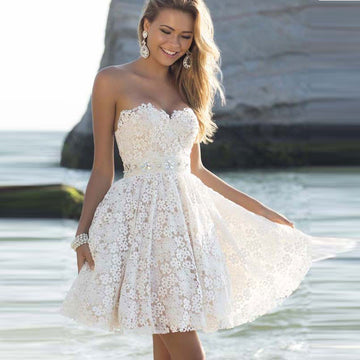 Sexy Strapless Floral Lace A-Line Pleated Short Bridesmaid Dress